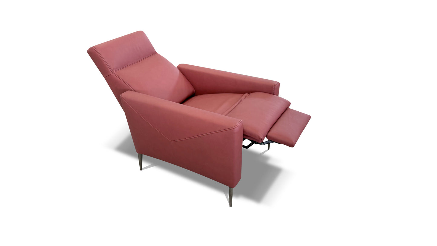 Hilde Manual Armchair